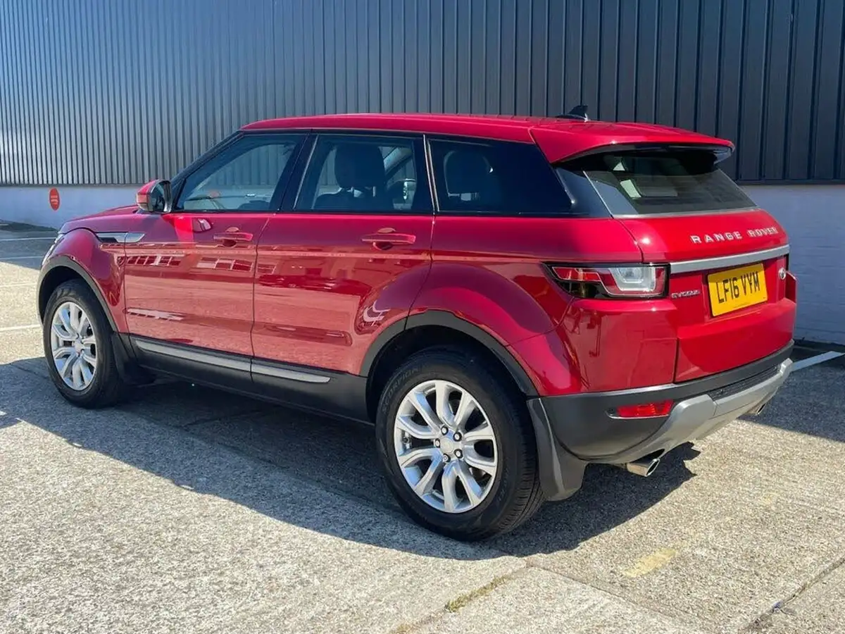 2016-land-rover-range-rover-evoque-20td4-se-ss-big-48