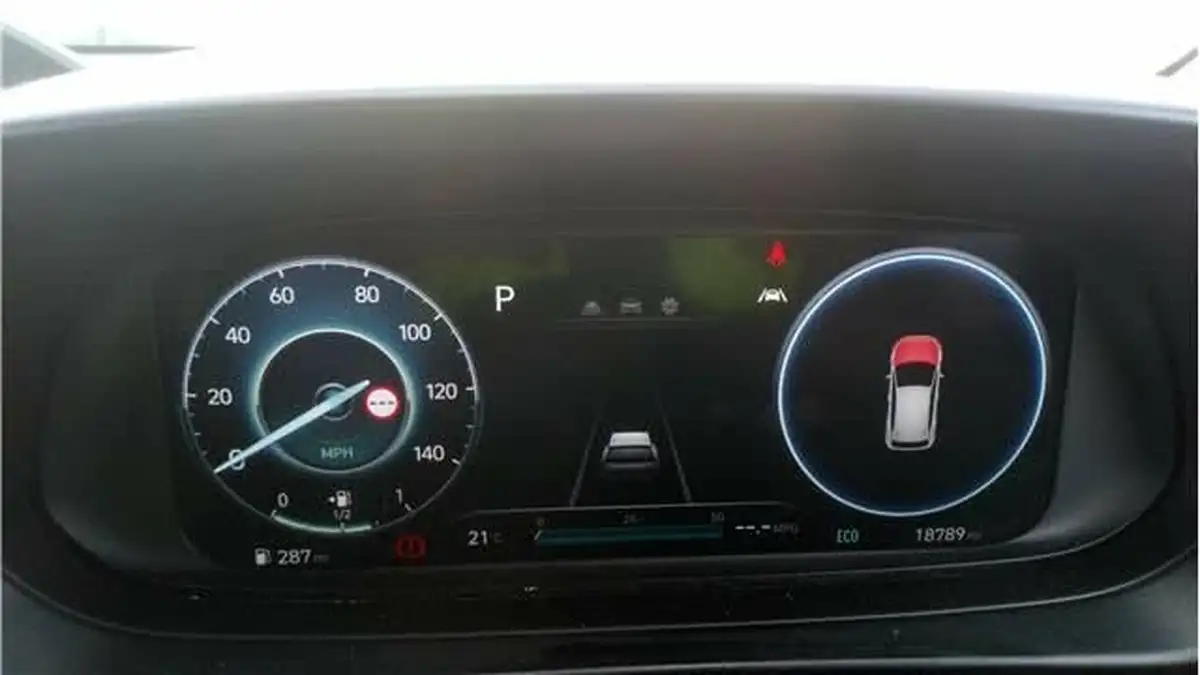 2023-hyundai-bayon-10-t-gdi-se-connect-dct-big-16
