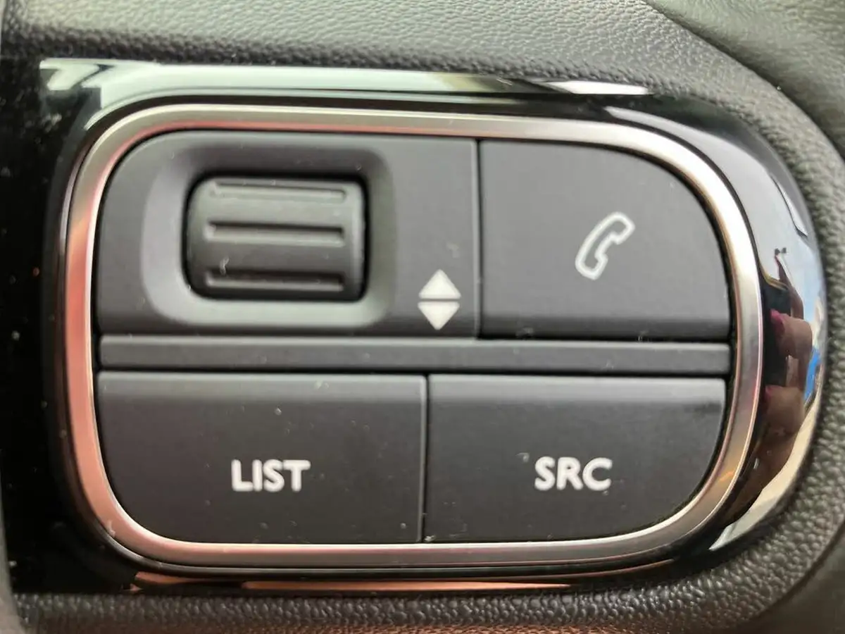 2021-citroen-c3-aircross-12-puretech-c-series-big-35