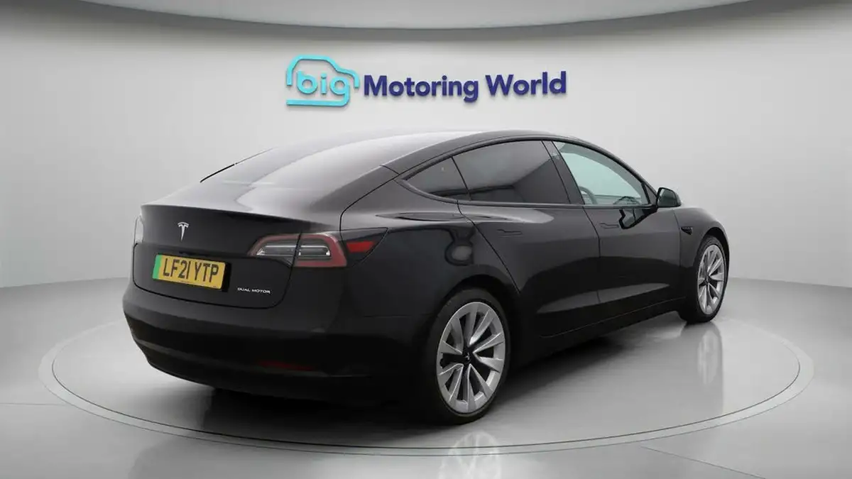 2021-tesla-model-3-e-long-range-4x4-big-7
