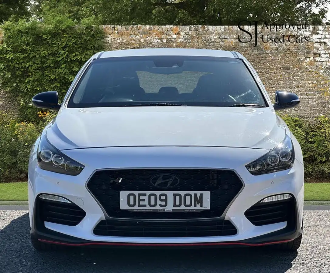2018-hyundai-i30-n-20-t-gdi-n-performance-big-10