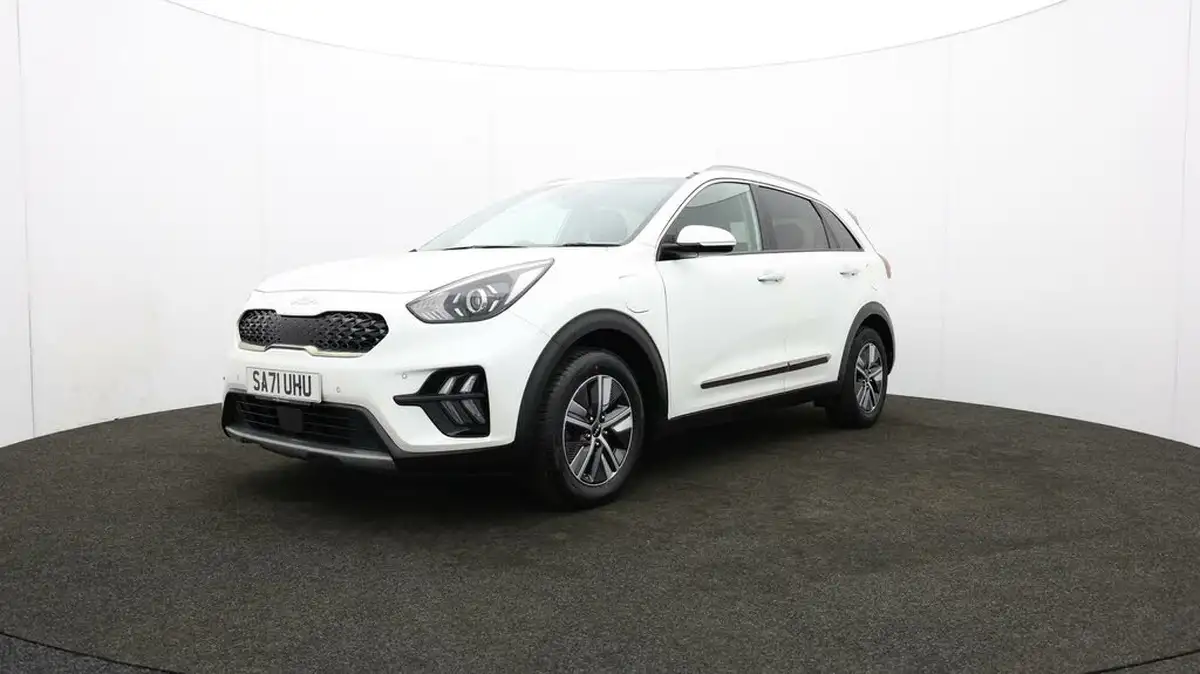 2021-kia-niro-16-gdi-phev-3-42in-cluster-big-61