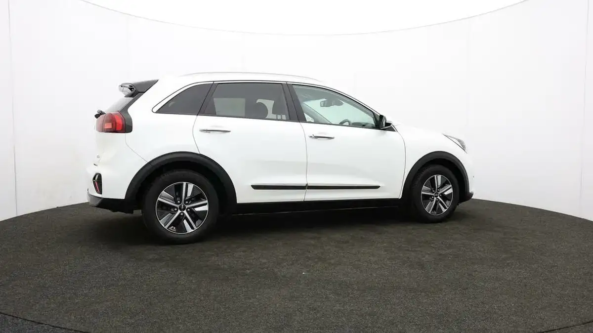 2021-kia-niro-16-gdi-phev-3-42in-cluster-big-37