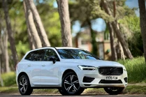 2020 Volvo XC60 2.0 T8 R-Design