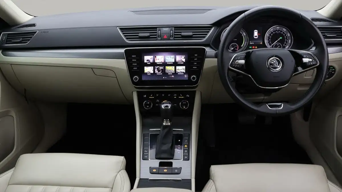2021-skoda-superb-14-tsi-se-l-estate-big-12