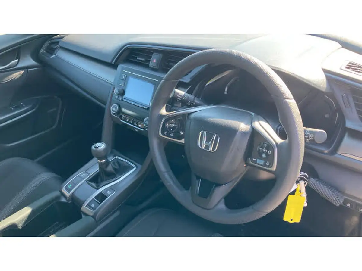 2021-honda-civic-10-vtec-turbo-se-hatchback-5d-big-27