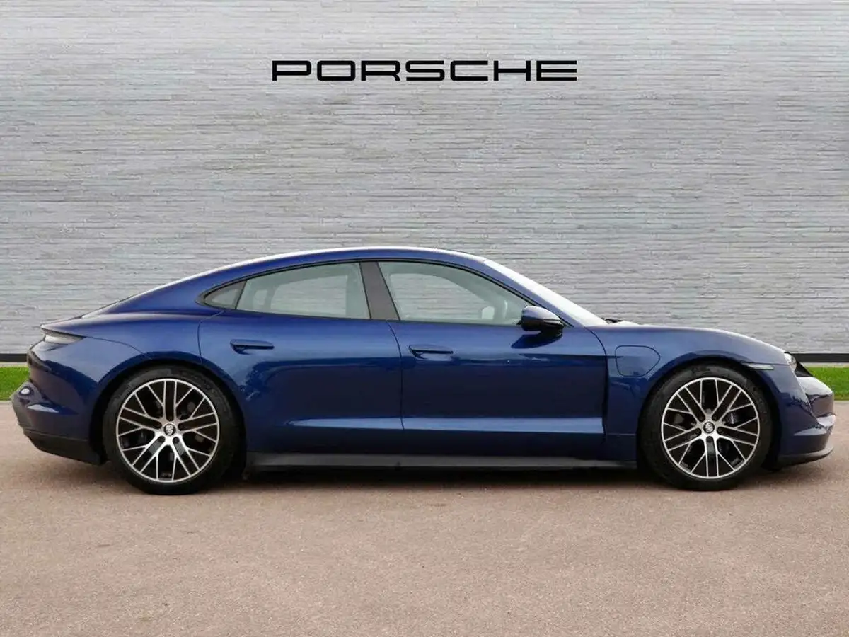 2022-porsche-taycan-e-base-476ps-performance-battery-plus-big-1