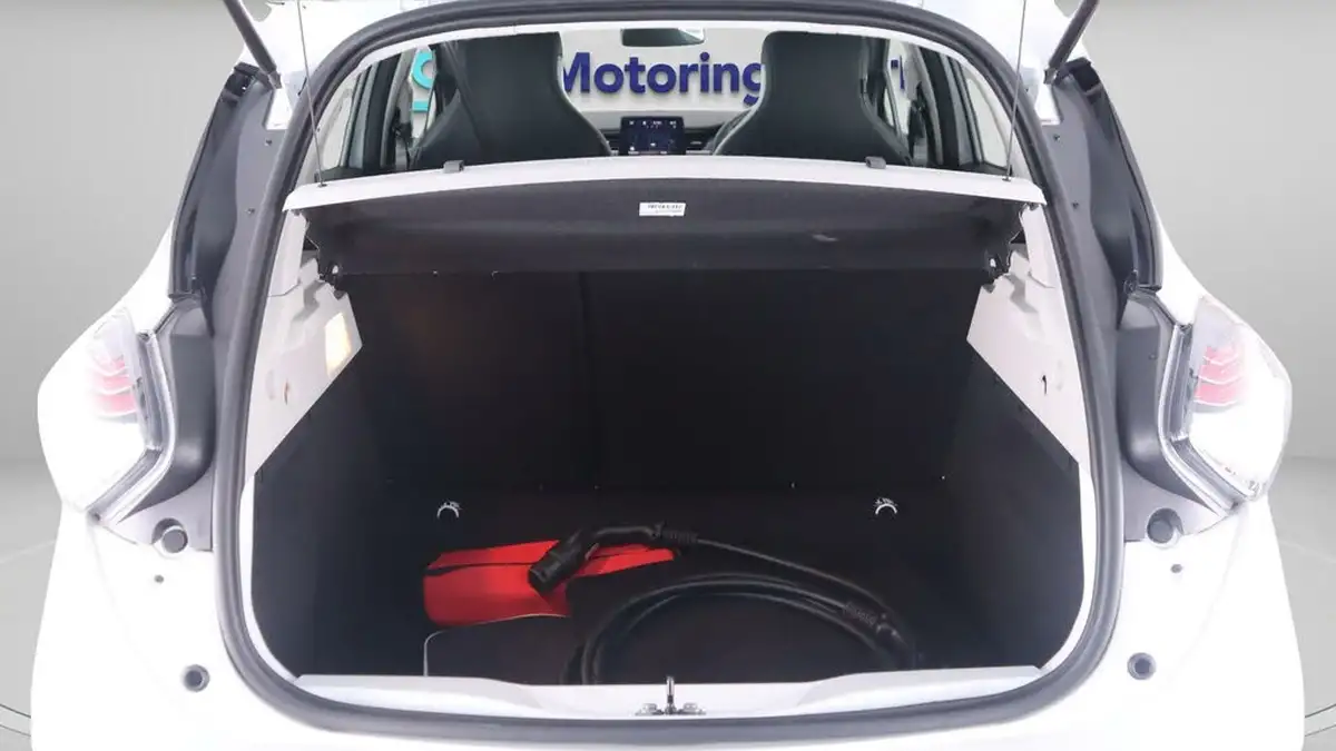 2020-renault-zoe-e-i-gt-line-rapid-charge-big-17