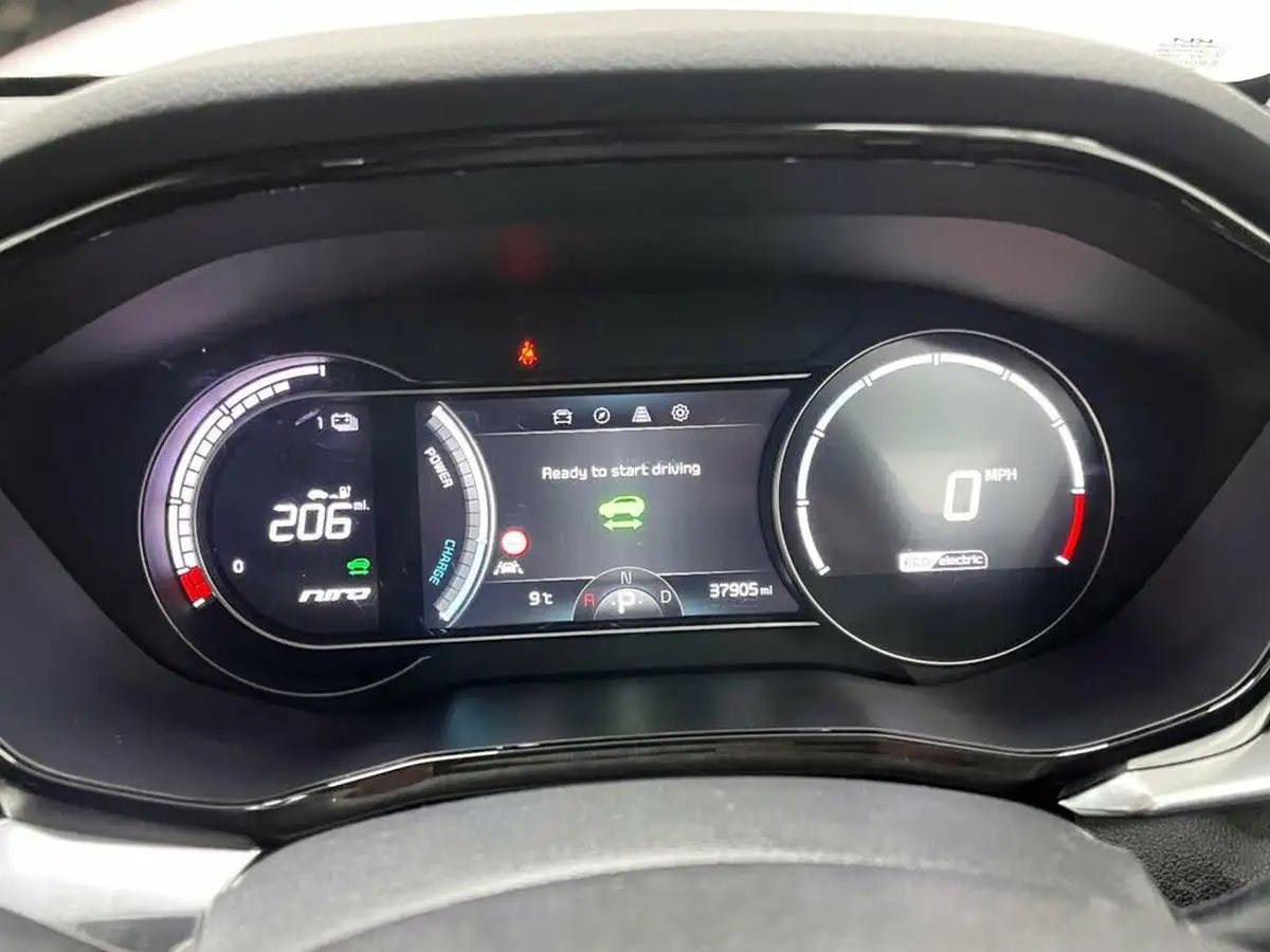 2021-kia-e-niro-ev-4-big-24