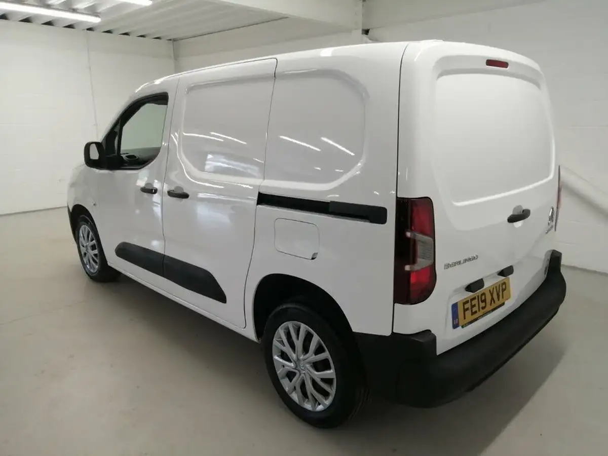 2019-citroen-berlingo-16bluehdi-1000-enterprise-big-20