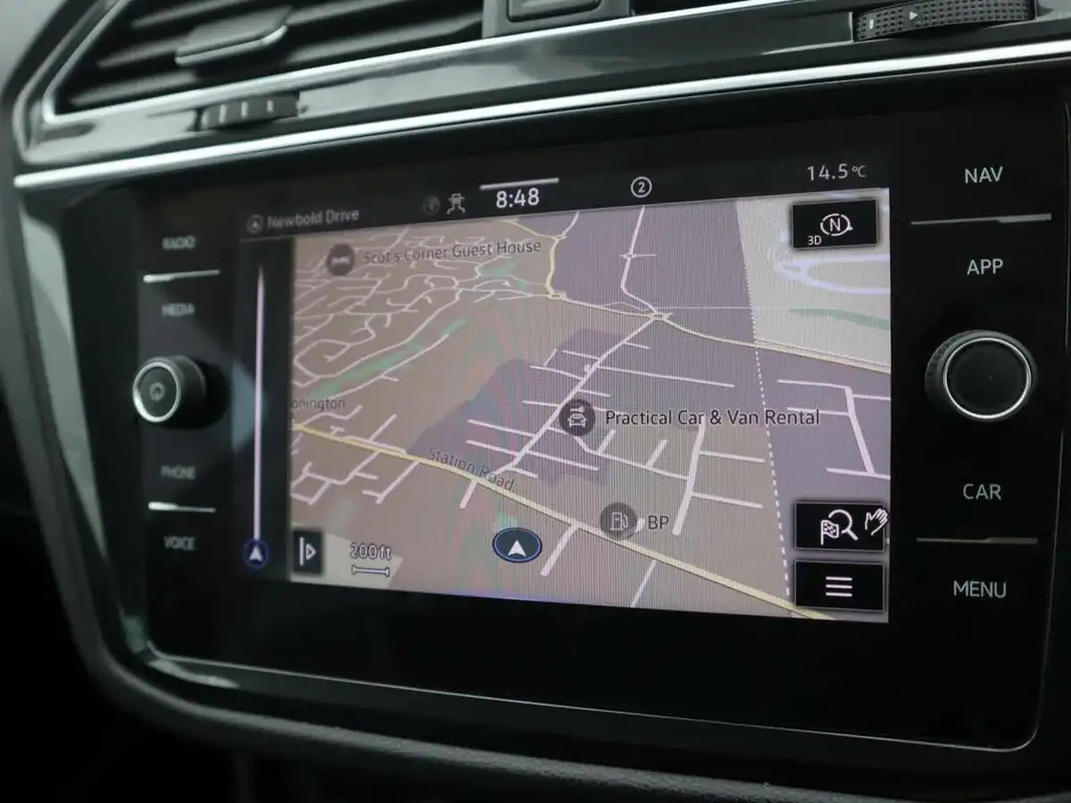 2022-volkswagen-tiguan-15-tsi-life-130ps-big-22