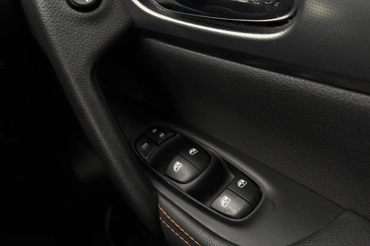 2019-nissan-qashqai-13-dig-t-n-motion-140ps-big-27