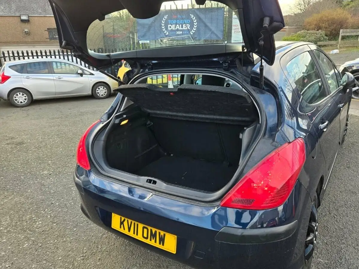 2011-peugeot-308-16-s-vti-auto-big-8