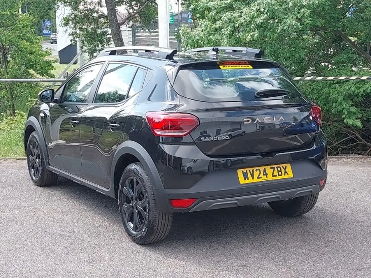 2024-dacia-sandero-stepway-10-tce-extreme-90bhp-big-1