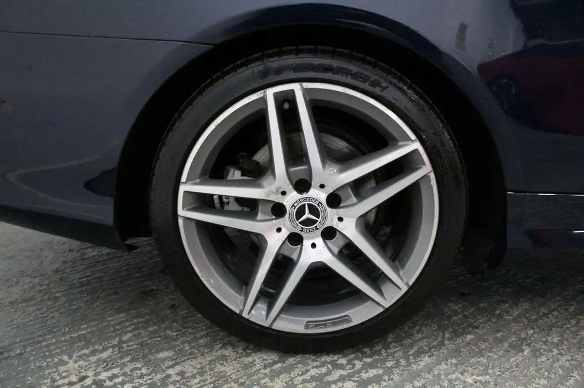 2014-mercedes-benz-e-class-21td-e250-cdi-amg-sport-21cdi-coupe-2d-big-54