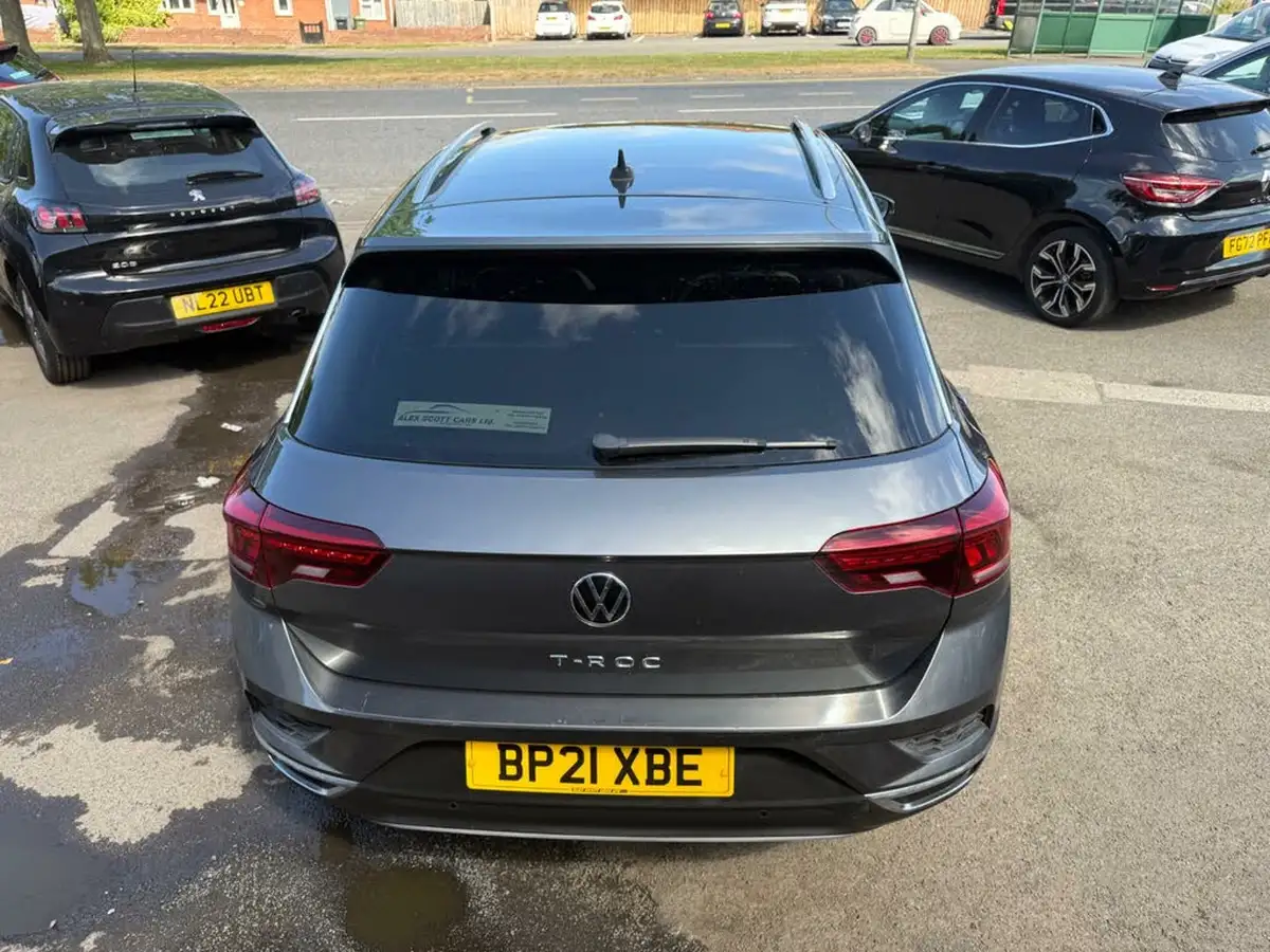2021-volkswagen-t-roc-15-tsi-sel-dsg-big-10