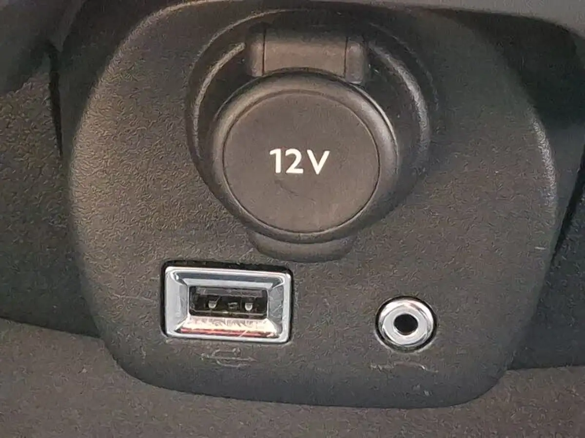 2017-citroen-c1-10-vti-feel-5d-big-14