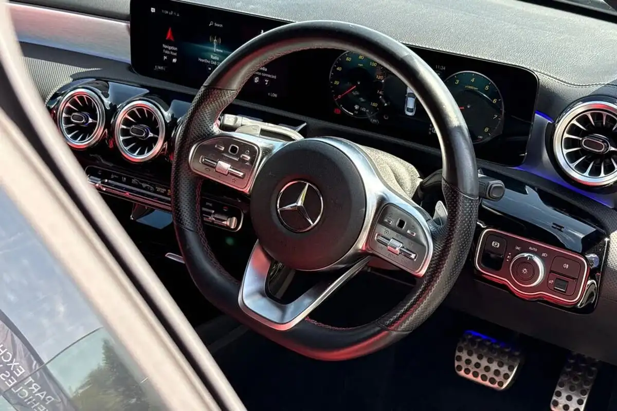 2021-mercedes-benz-cla-13-cla-180-amg-line-premium-plus-coupe-4d-big-28