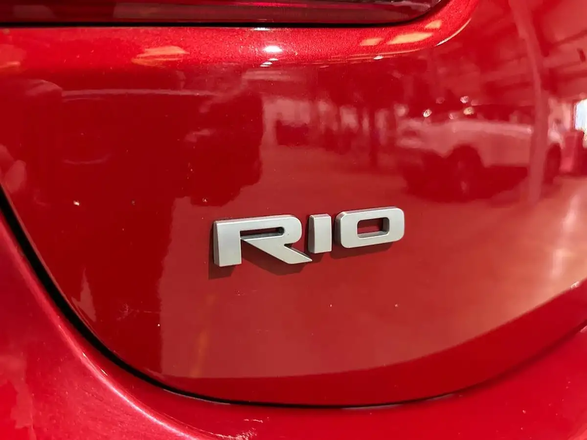 2022-kia-rio-10-t-gdi-2-big-30