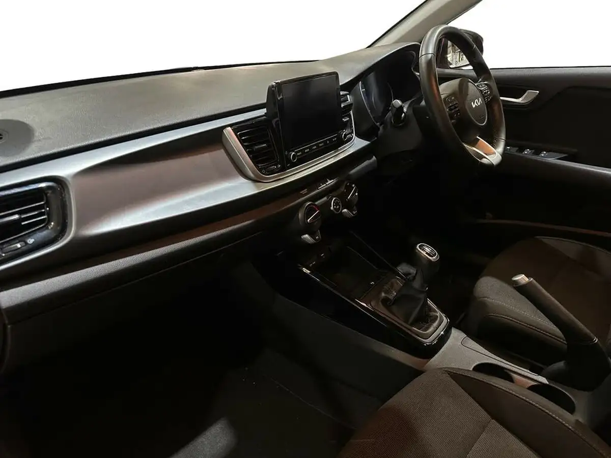 2022-kia-rio-10-t-gdi-2-big-6