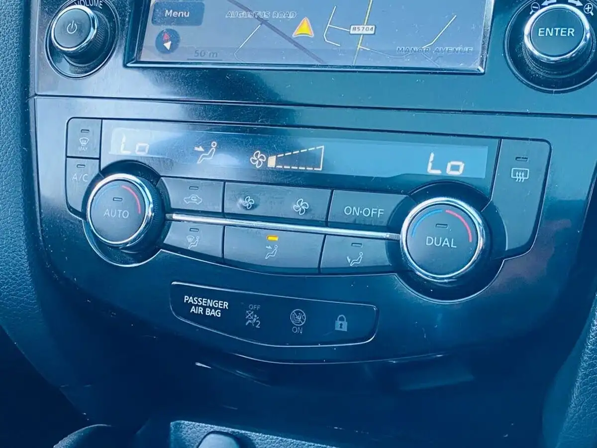 2017-nissan-qashqai-12-dig-t-n-vision-18in-big-23