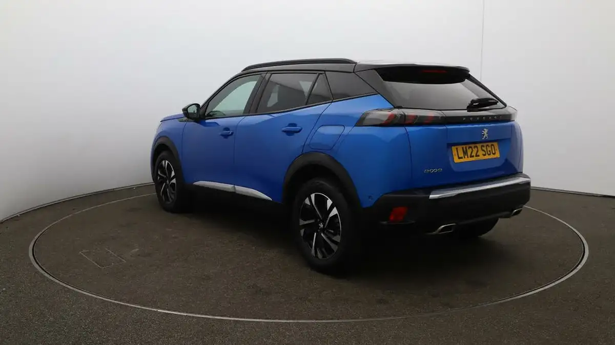 2022-peugeot-2008-suv-12-puretech-gt-big-62