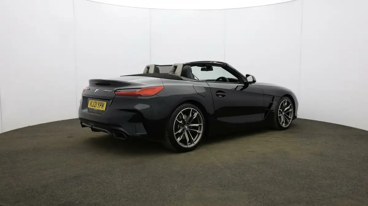 2021-bmw-z4-30-m40i-big-57