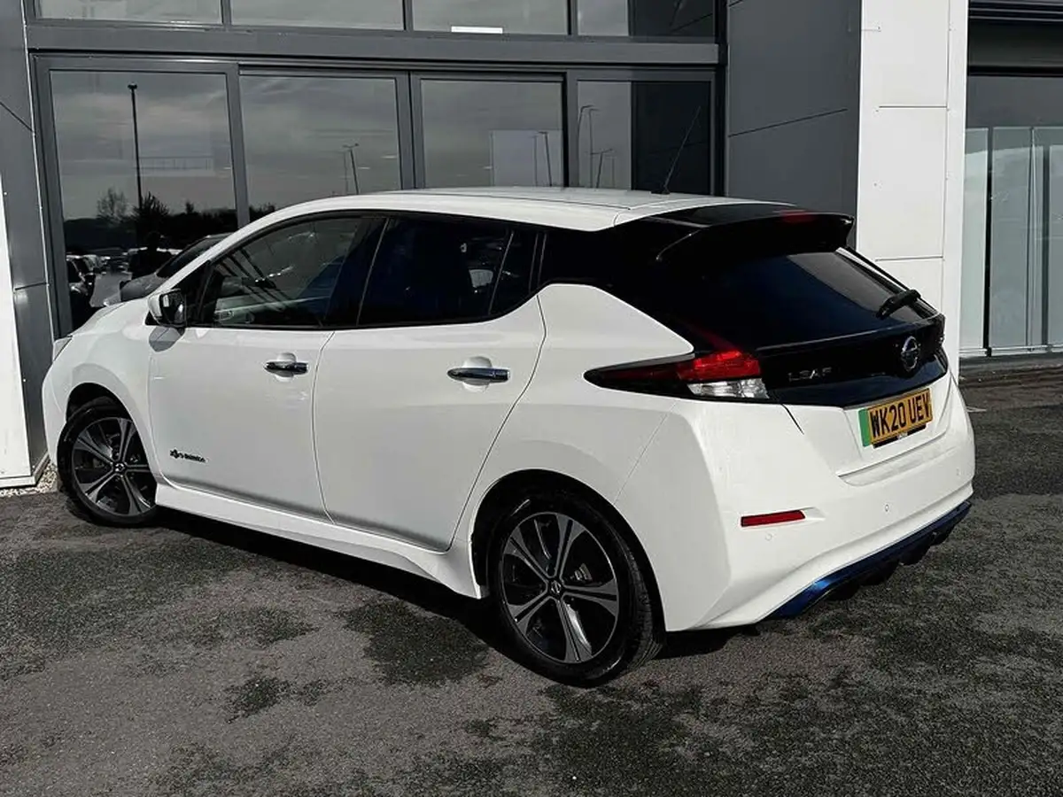 2020-nissan-leaf-e-n-connecta-big-19