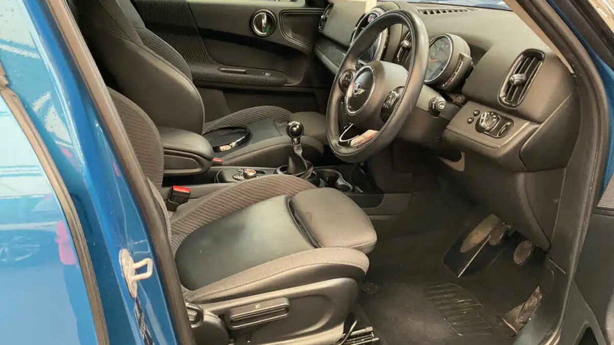 2017-mini-countryman-15-cooper-ss-big-12
