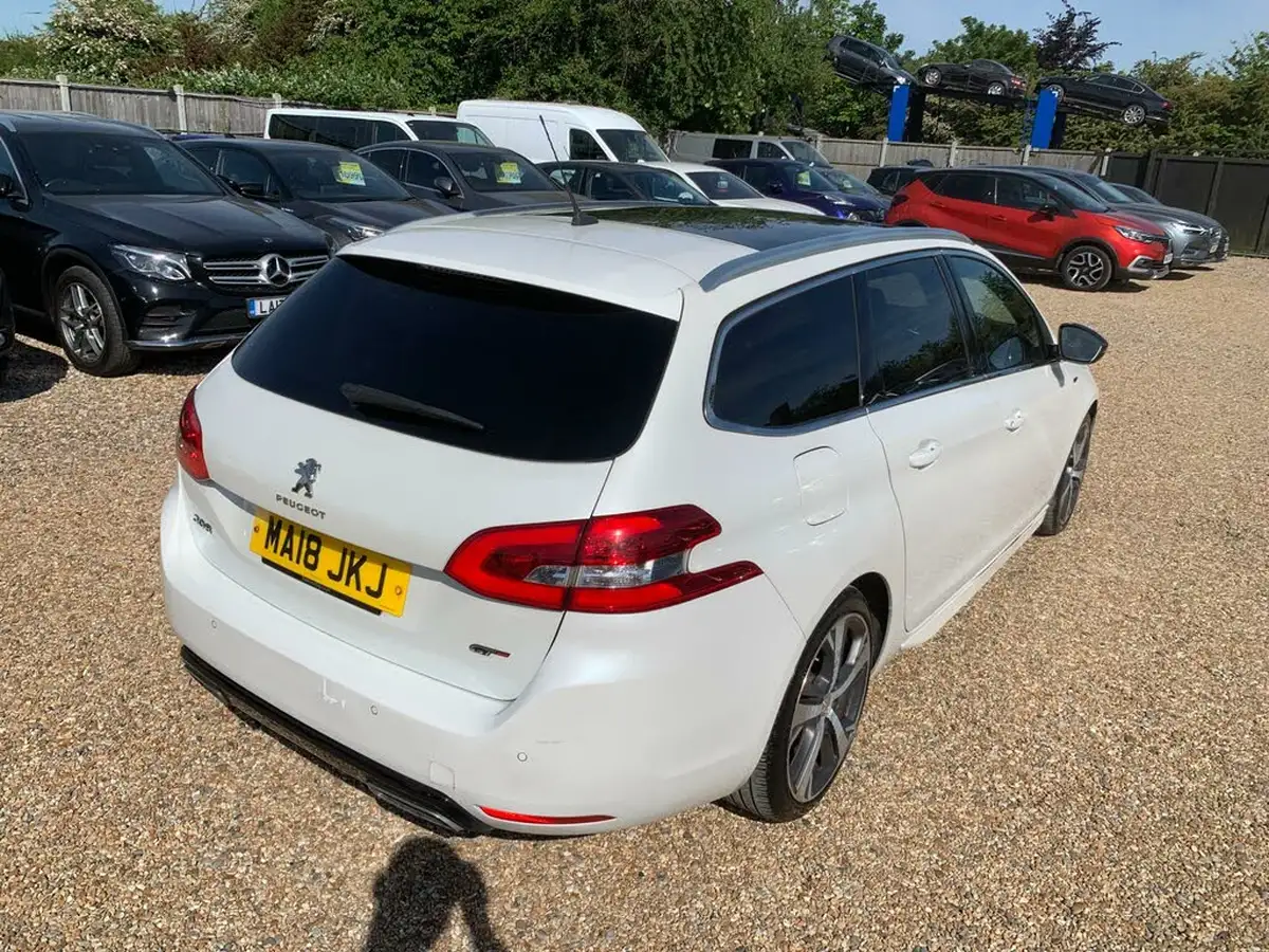 2018-peugeot-308-sw-20-bluehdi-gt-big-4