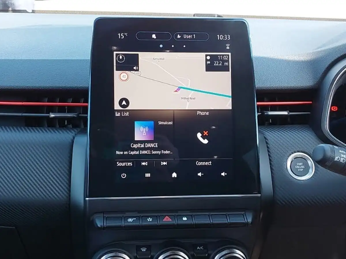 2022-renault-clio-10-tce-rs-line-big-10