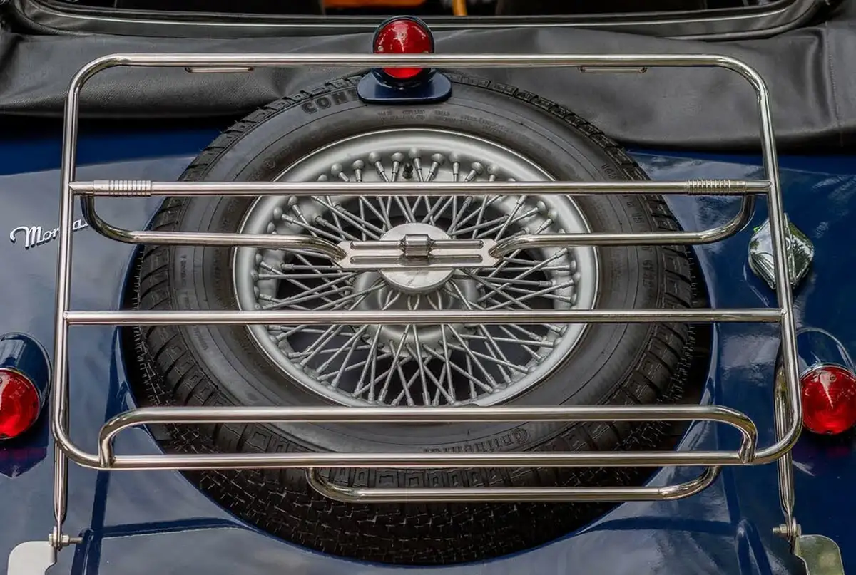 2003-morgan-44-18-2-seat-runabout-big-22