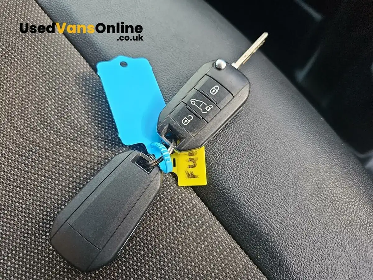 2021-citroen-dispatch-20bluehdi-enterprise-m-1400-ss-crew-big-20