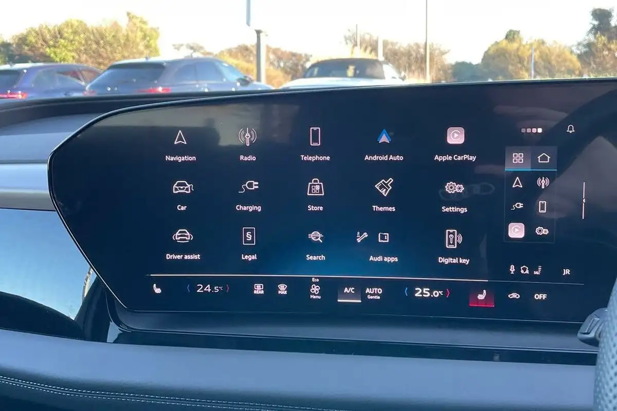 2024-audi-q6-e-tron-big-61