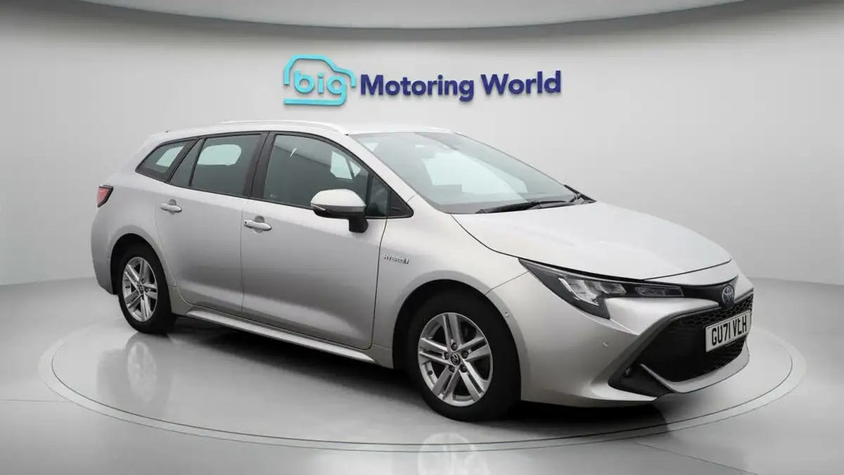 2021-toyota-corolla-18-vvt-i-icon-tech-spare-wheel-touring-sports-5d-big-0