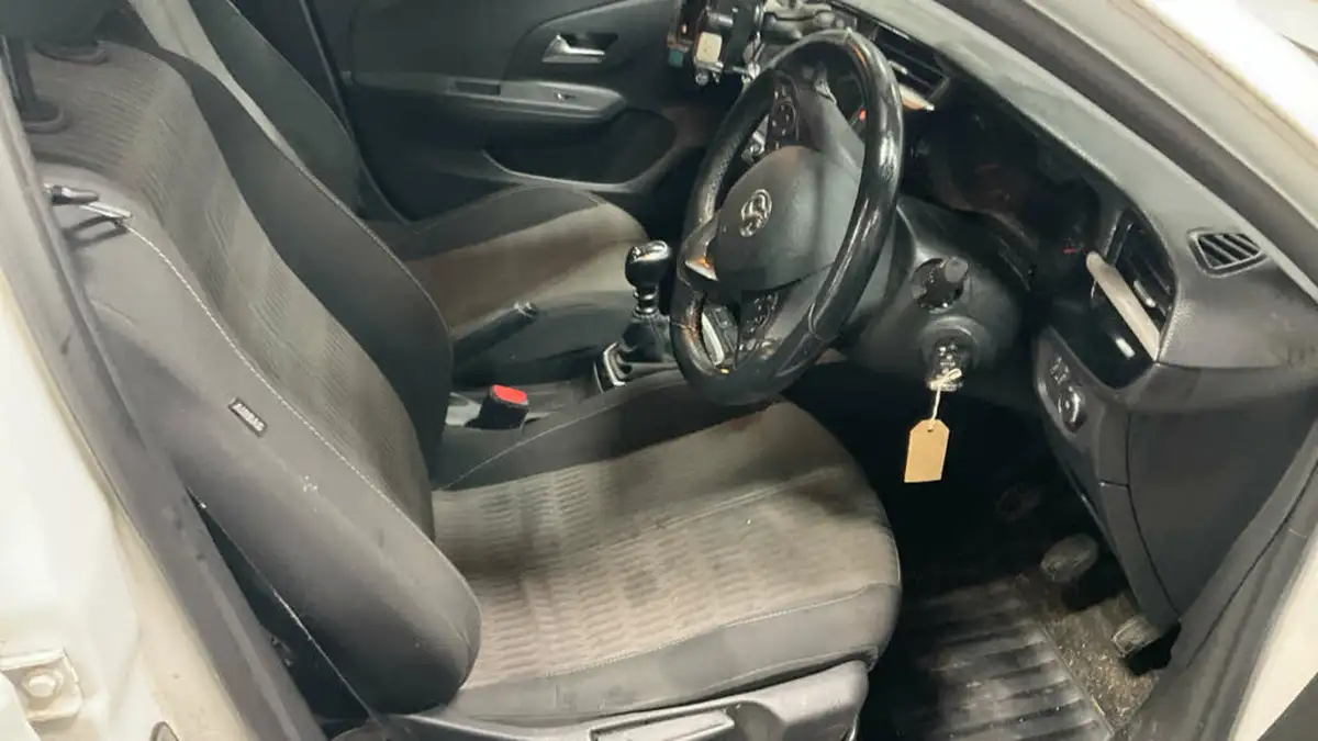 2021-vauxhall-corsa-15-turbo-d-se-big-6