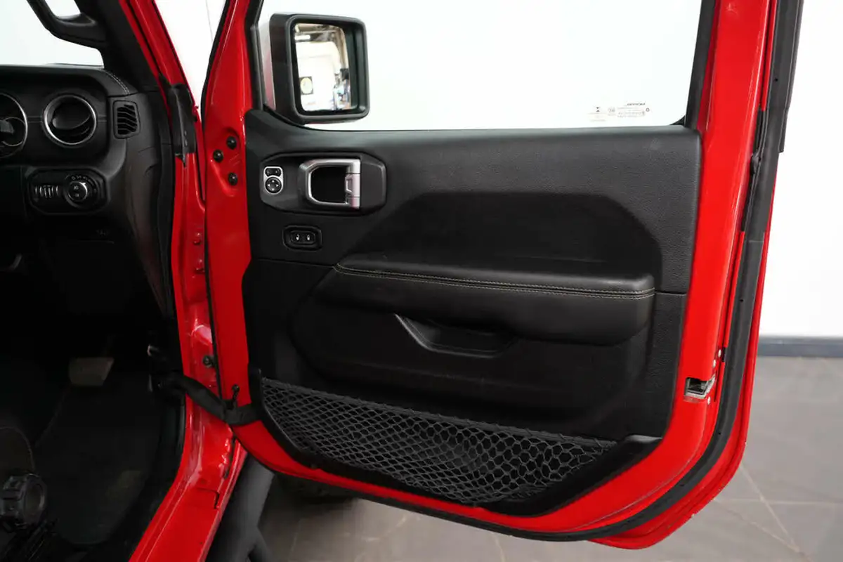 2019-jeep-wrangler-20-gme-overland-hard-5d-big-27