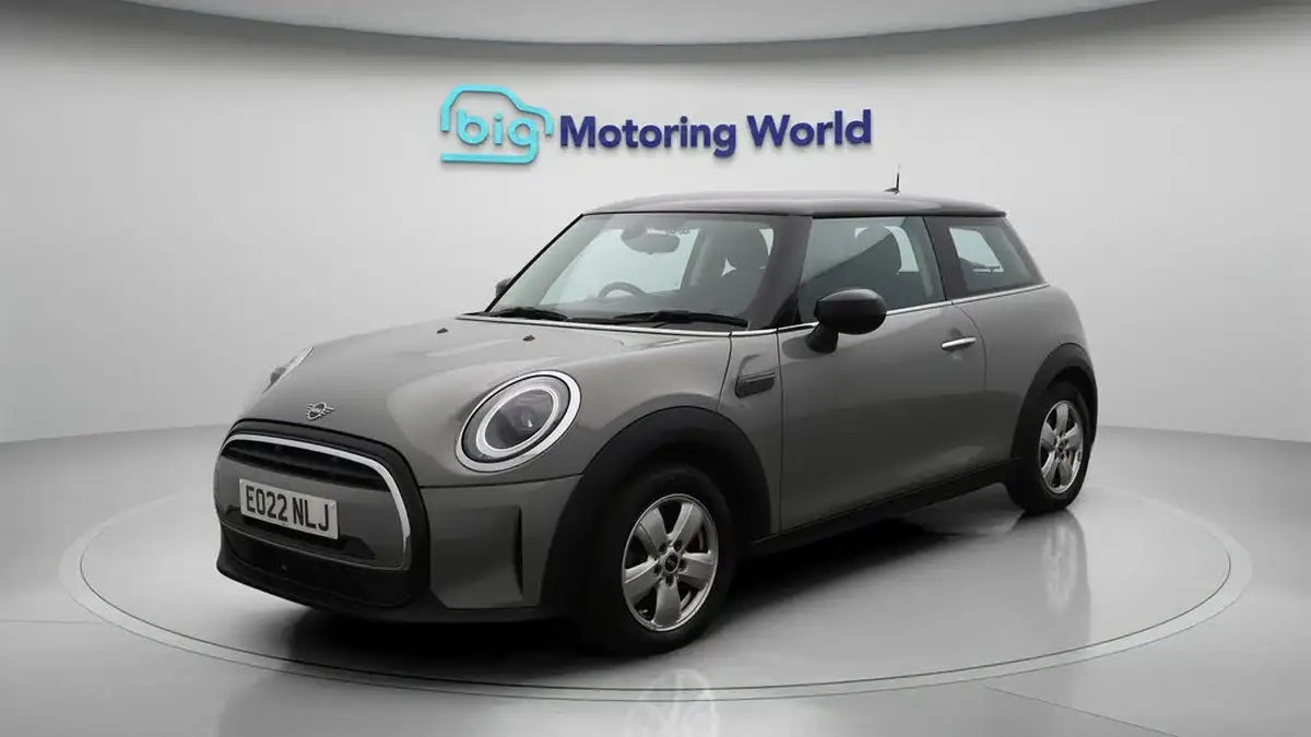 2022-mini-cooper-15-cooper-classic-hatchback-3d-auto-big-3