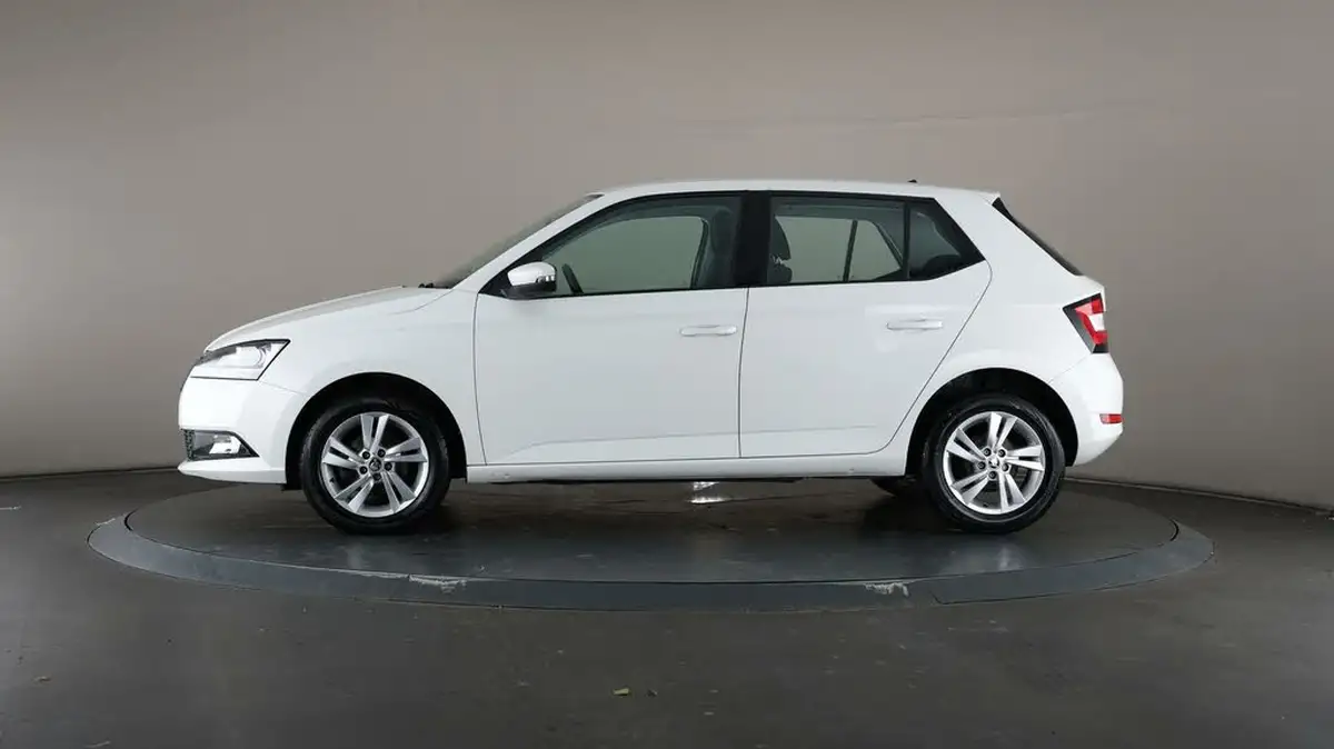2020-skoda-fabia-10-mpi-se-60ps-hatchback-big-35