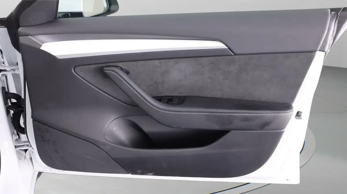 2021-tesla-model-3-e-standard-plus-big-15