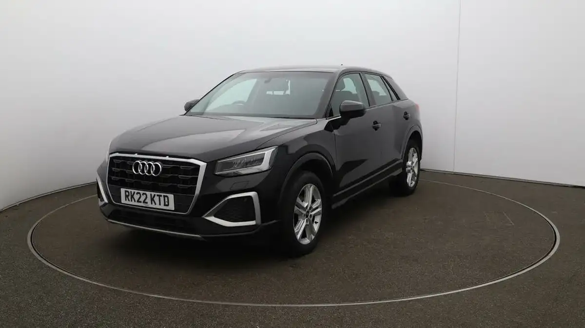 2022-audi-q2-10-30-tfsi-sport-big-33