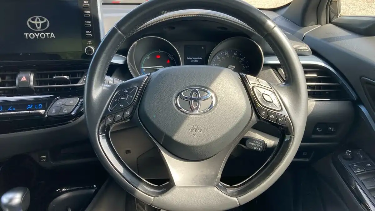 2022-toyota-c-hr-18-vvt-i-design-big-7