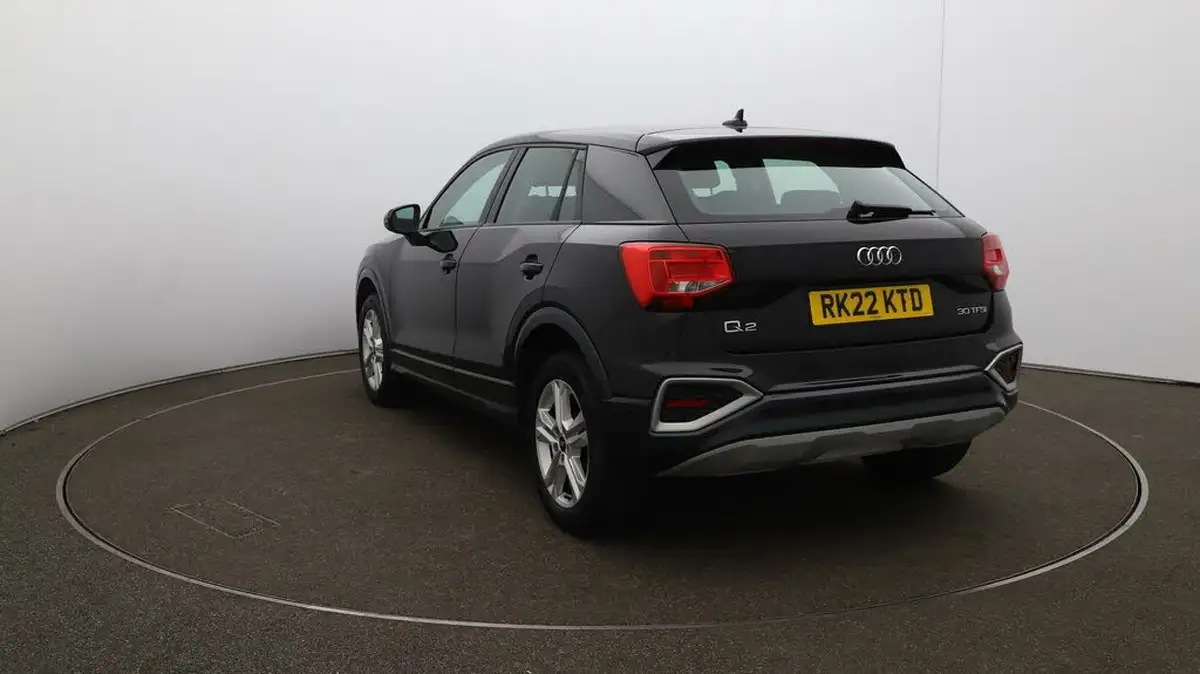 2022-audi-q2-10-30-tfsi-sport-big-57