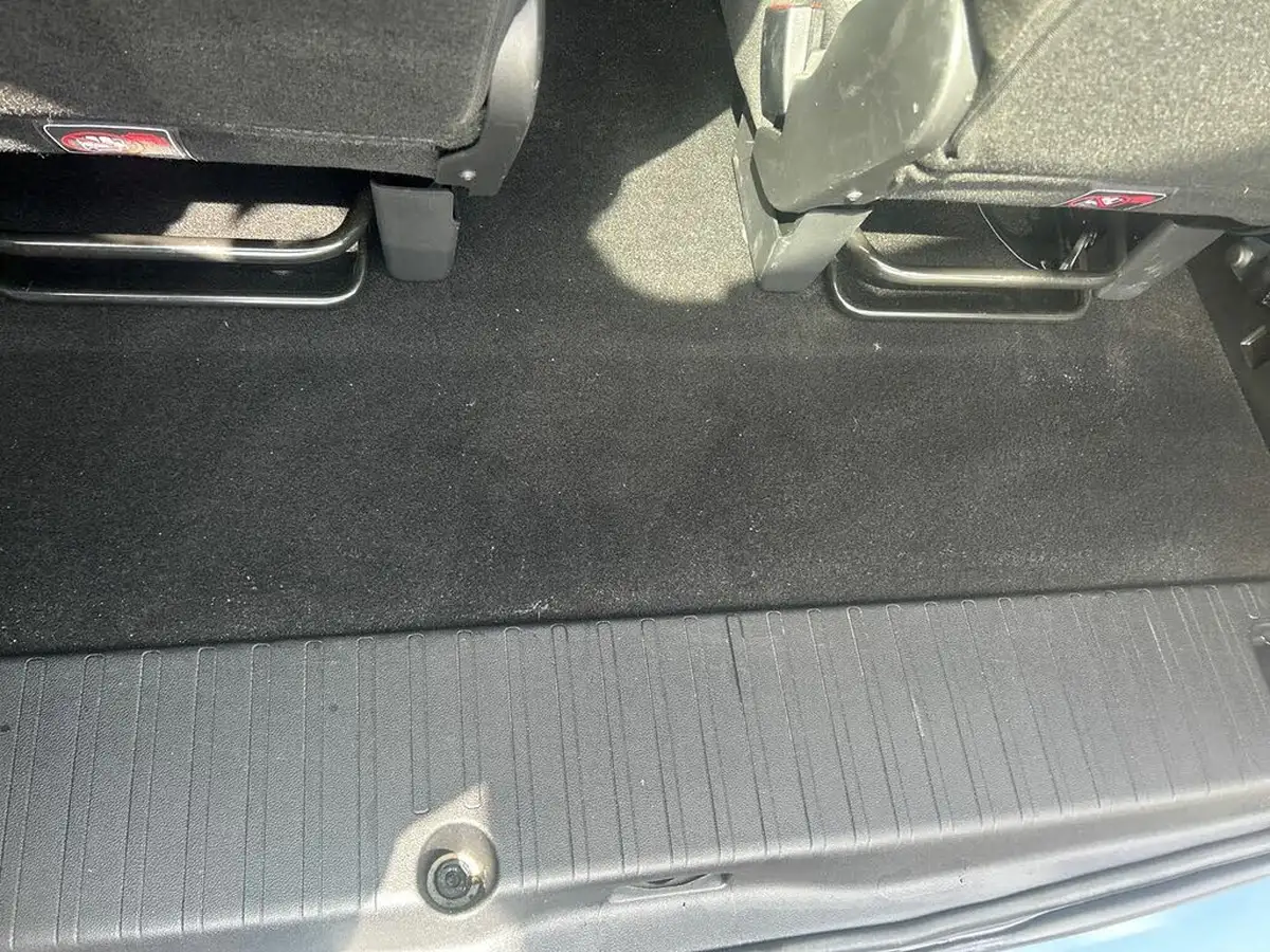 2024-vauxhall-combo-life-e-design-xl-big-22