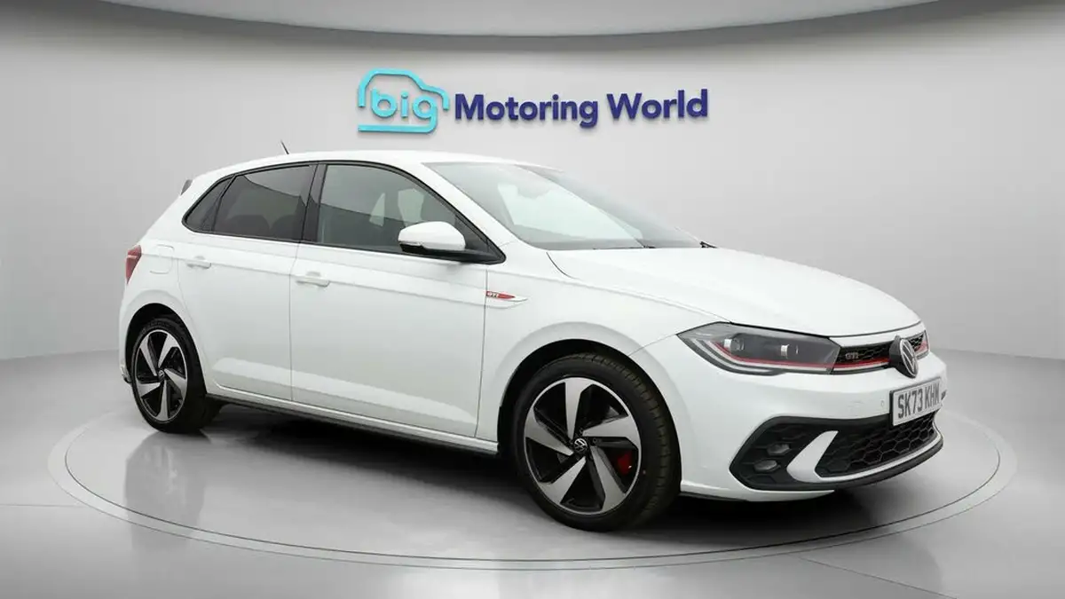 2023-volkswagen-polo-big-0