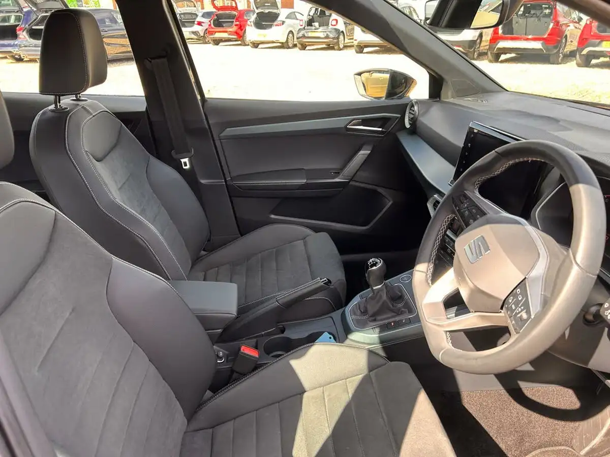 2023-seat-arona-10-tsi-xperience-big-33
