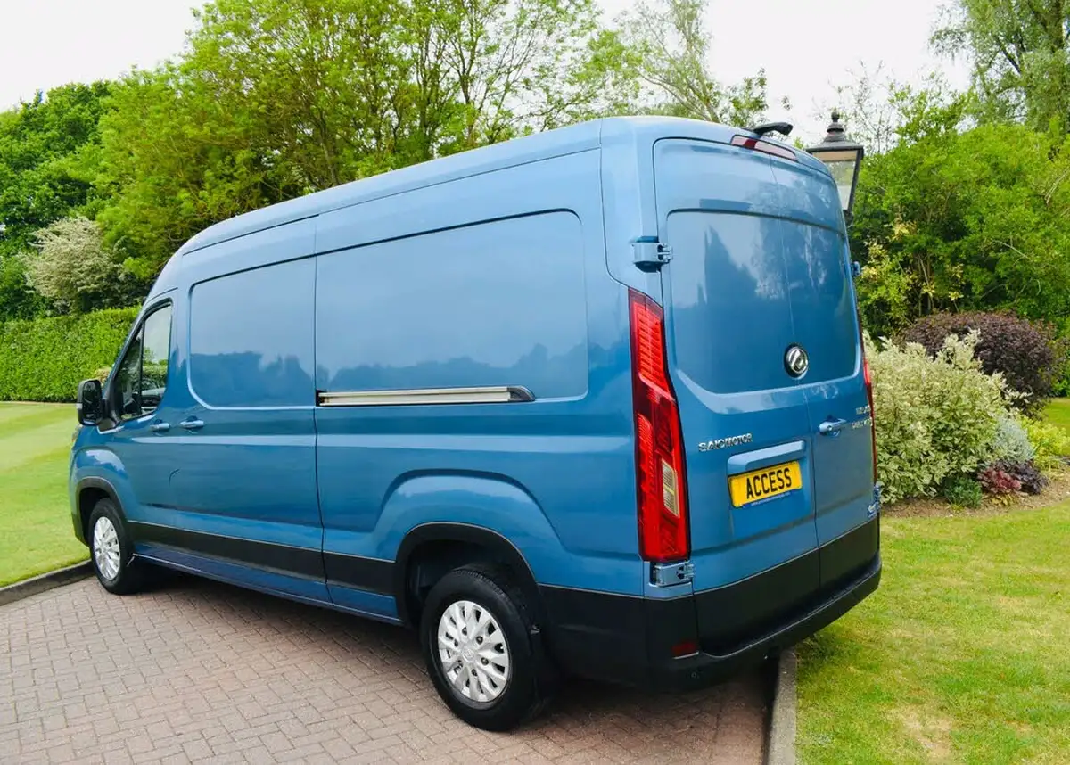 2023-maxus-deliver-9-20tdi-l3h2-lux-big-3