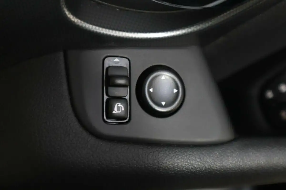 2020-nissan-qashqai-big-24