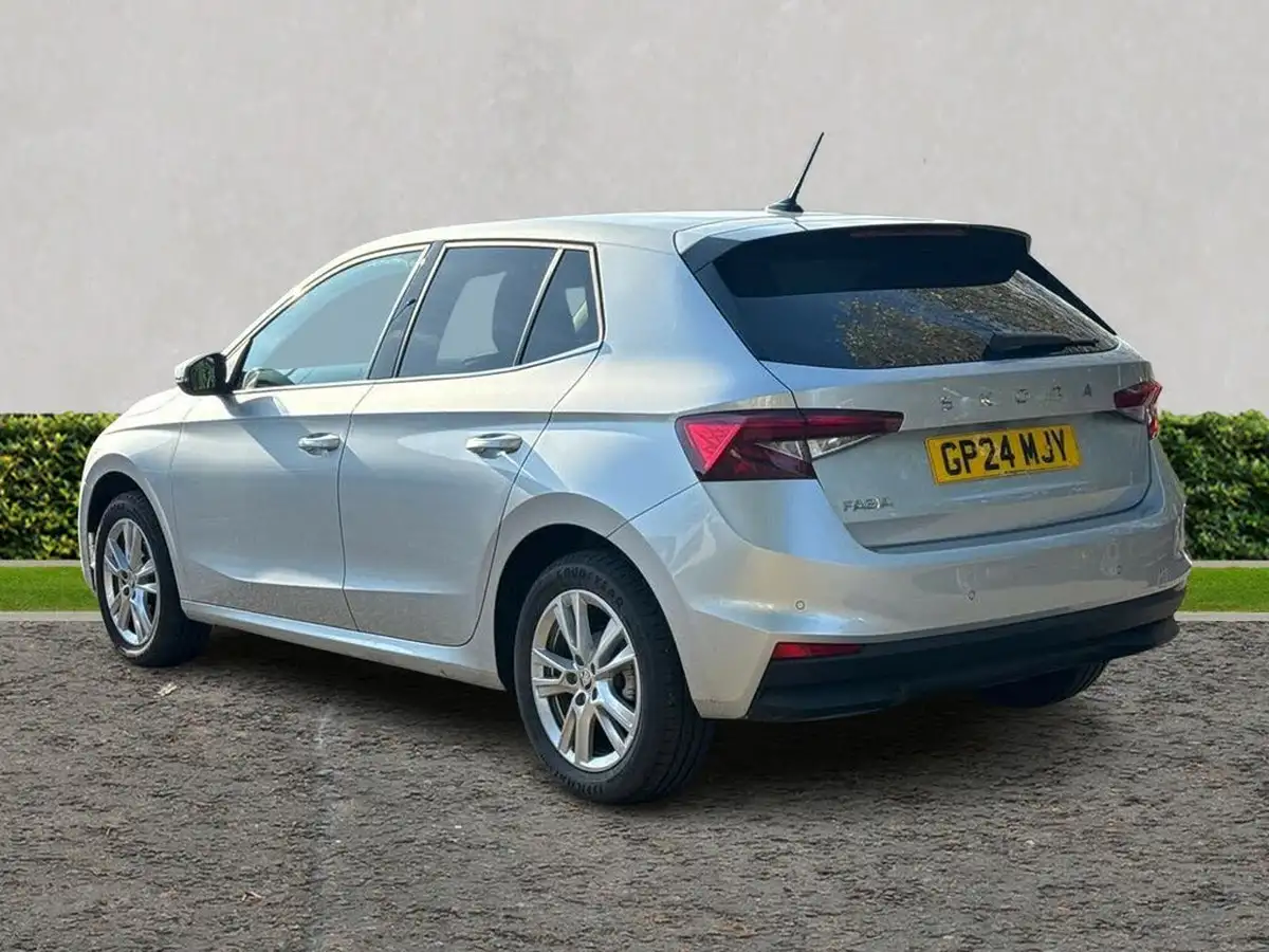 2024-skoda-fabia-15-tsi-se-l-big-4