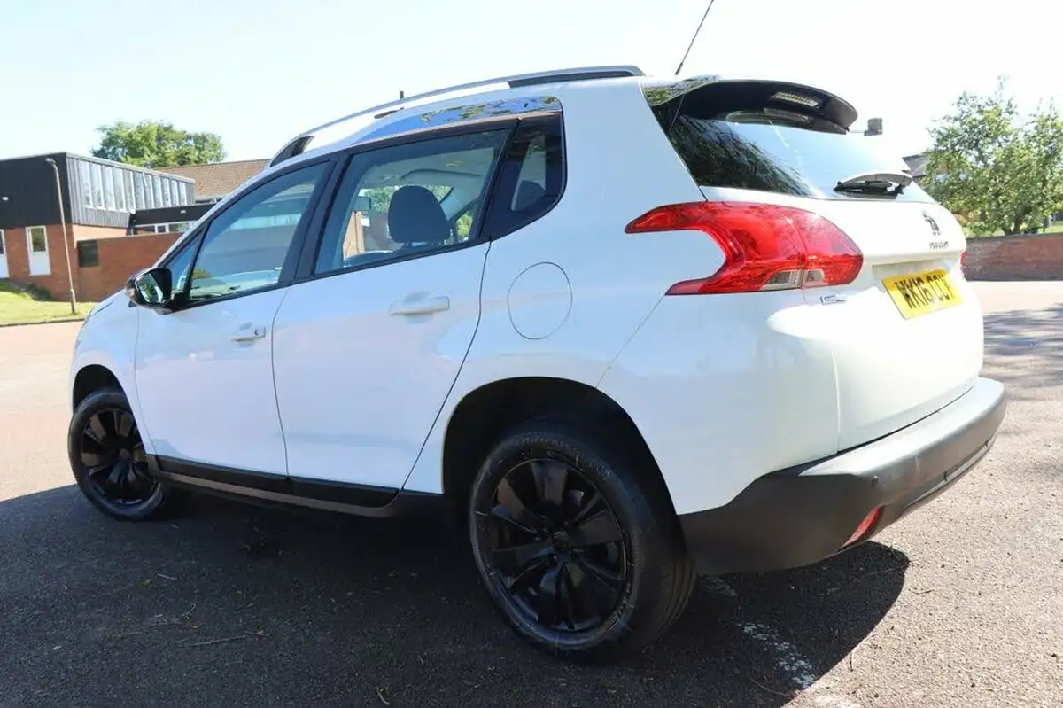 2016-peugeot-2008-crossover-12-puretech-active-big-2